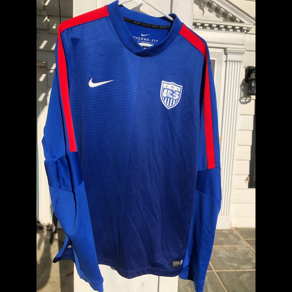 Nike women’s 2015 World Cup soccer pregame gear